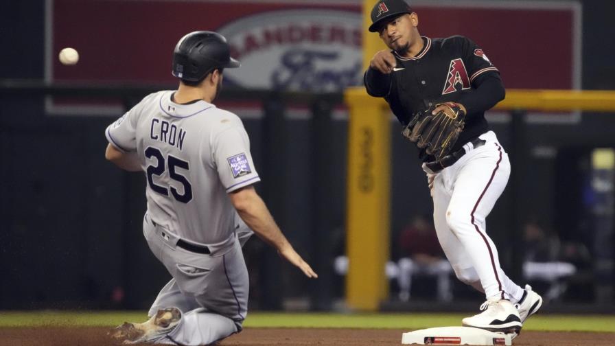 Escobar jonronea, los Diamondbacks ganan a los Rockies 6-4