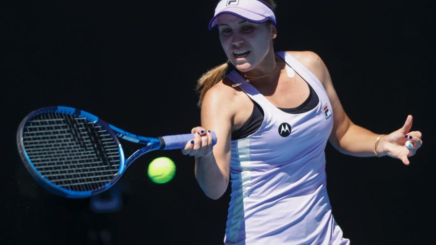 La campeona defensora Sofia Kenin supera la primera ronda