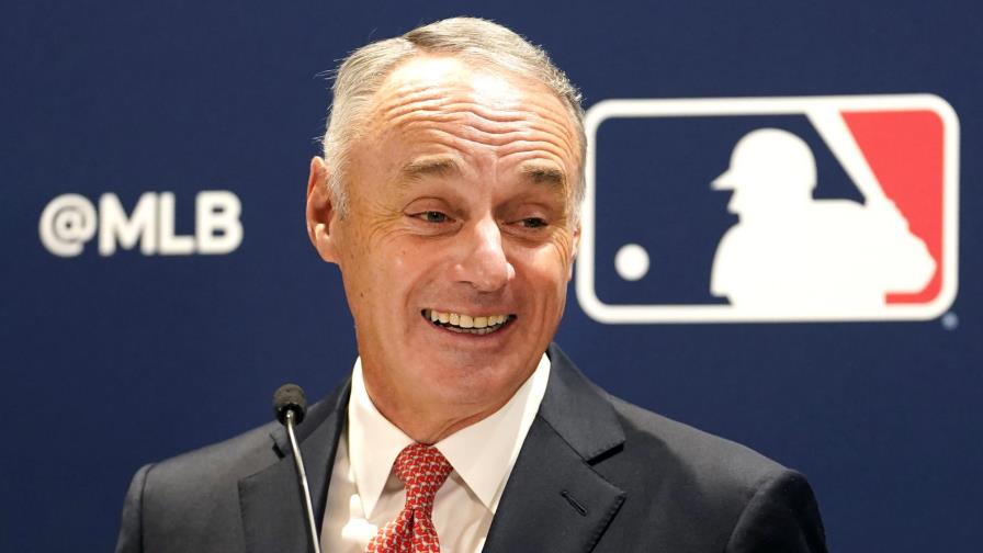 Manfred: Paro patronal, preferible a huelga a media campaña