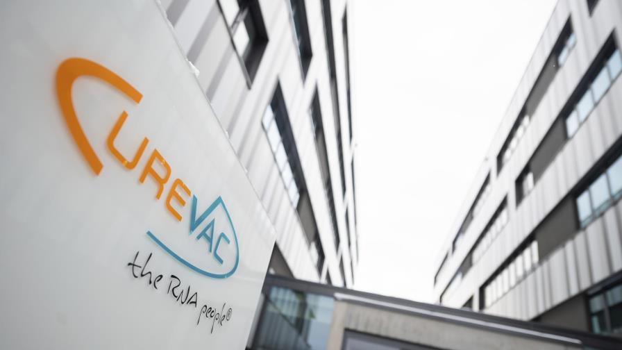 GSK y CureVac harán vacunas para variantes del COVID-19