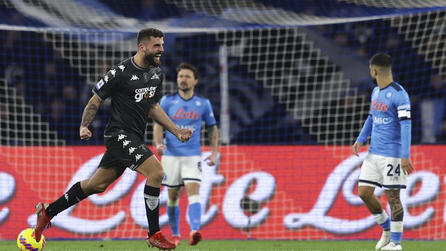 Napoli pierde y deja ir oportunidad para tomar liderato