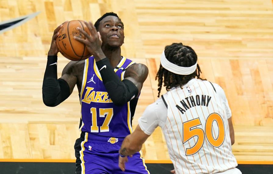 Schröder, Davis lideran regreso de Lakers ante el Magic