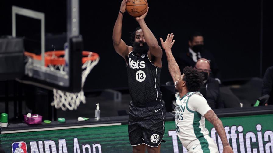 Irving anota 40 puntos, Nets vencen a Celtics 121-109