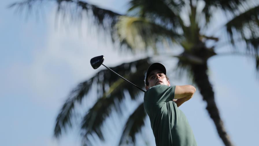 Niemann cierra con eagle y comparte la cima en Honolulu