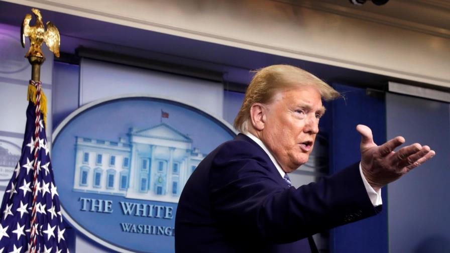 Trump anuncia que firmará el decreto de prohibición de inmigración este miércoles