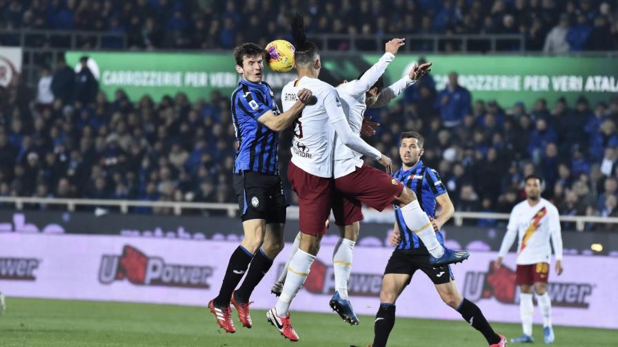 Atalanta supera a Roma en duelo por el 4to lugar