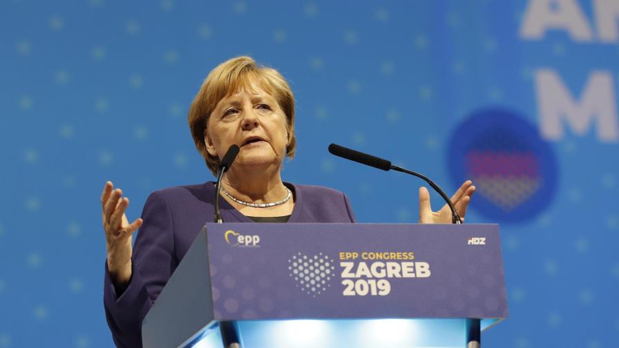Merkel realiza su primera visita a Auschwitz Merkel realiza su primera visita a Auschwitz