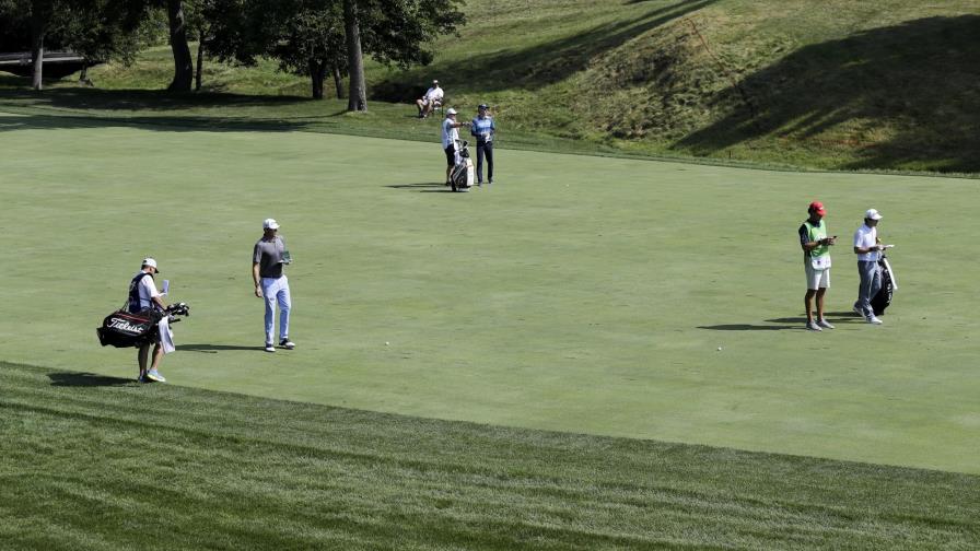 Golfistas dan positivo de COVID-19, pero disputan el Workday