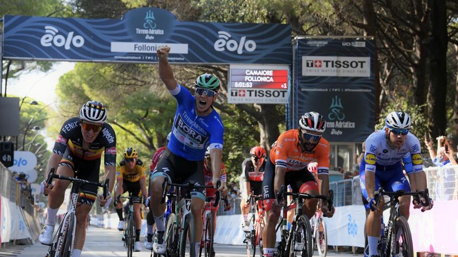Ackermann doblega a Gaviria otra vez en la Tirreno-Adriático