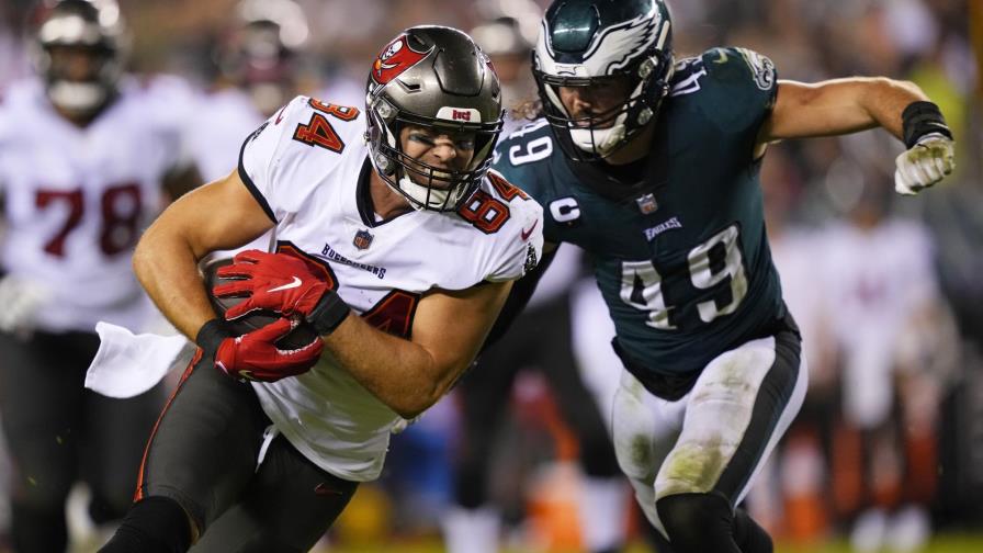 Buccaneers vencen a Eagles: Brady lanza 2 pases de touchdown