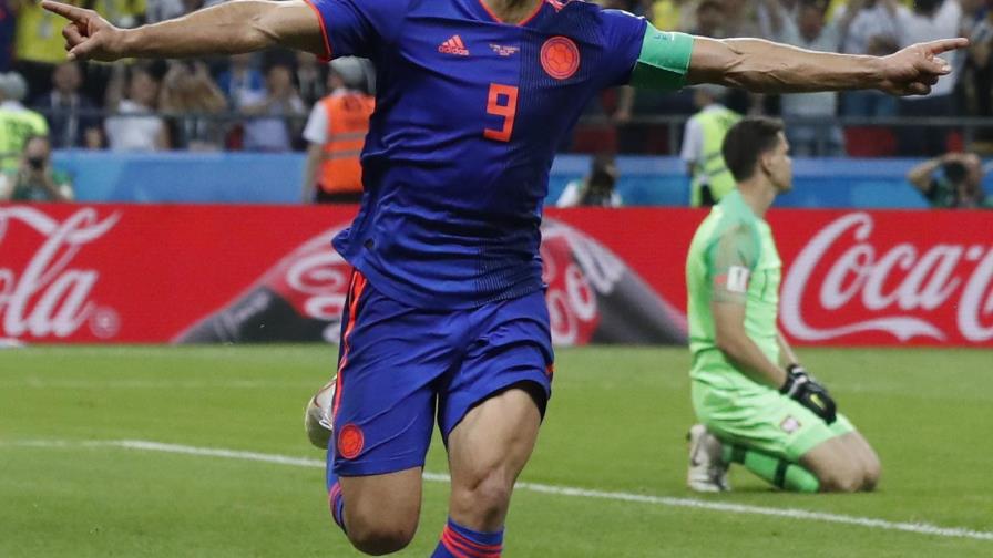 Falcao eleva jerarquía de selección, dicen sus compañeros