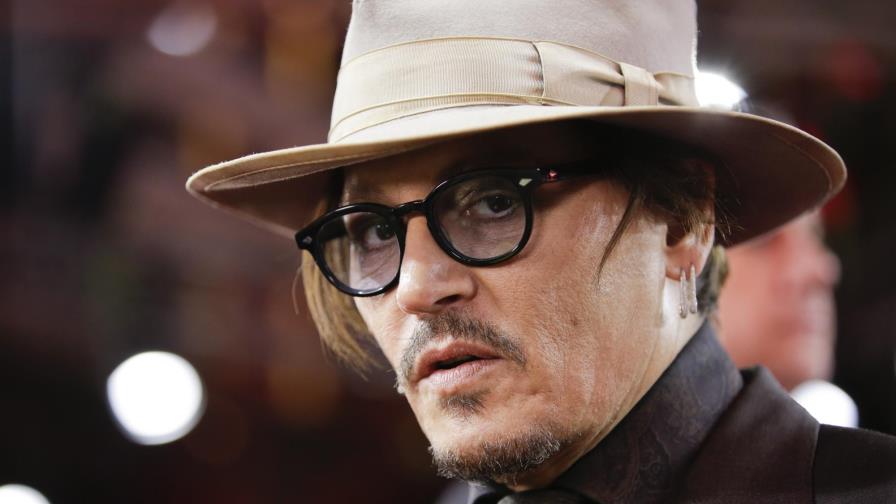 Demanda de Depp contra tabloide británico aplazada por virus Demanda de Depp contra tabloide británico aplazada por virus
