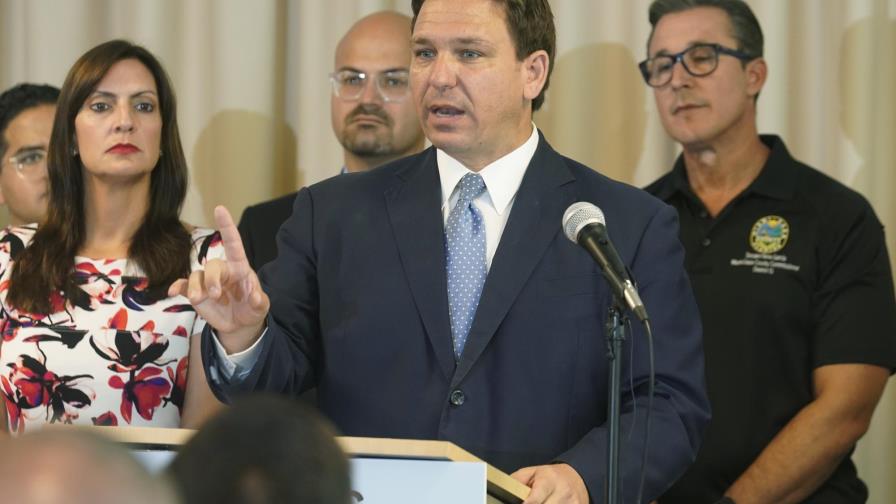 Republicanos llevan su lucha contra tapabocas a las escuelas