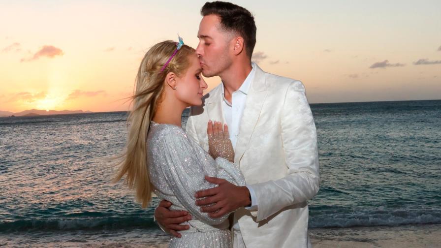Se revelan detalles de la boda de Paris Hilton con Carter Reum