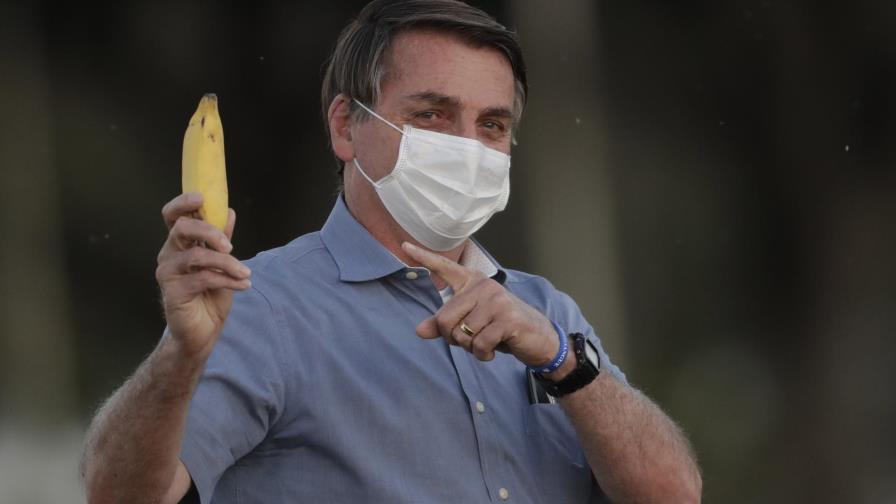 Bolsonaro dice que salió negativo en prueba de coronavirus