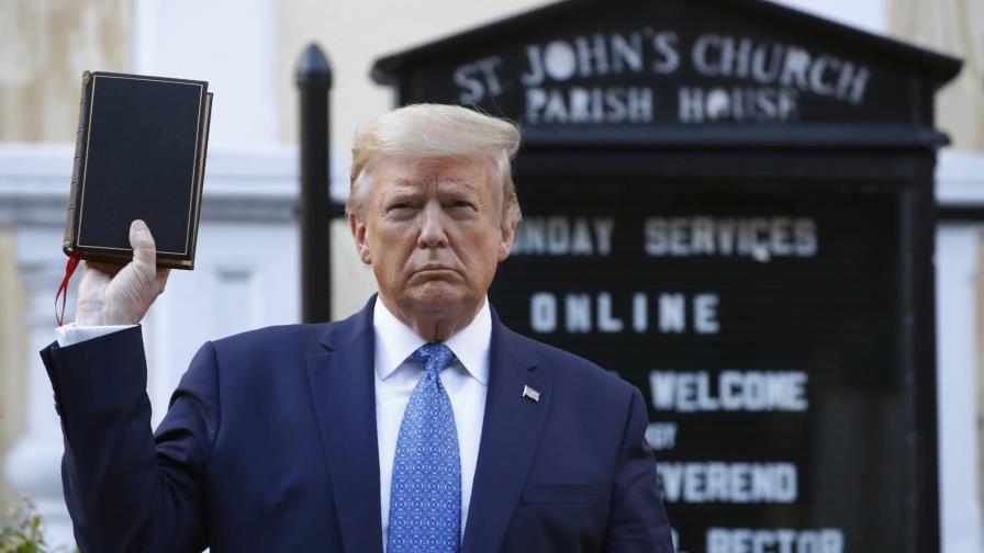 Trump dice que él hizo famoso el Juneteenth