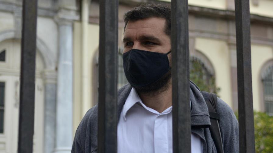 Grecia juzga a voluntarios que rescataban a migrantes