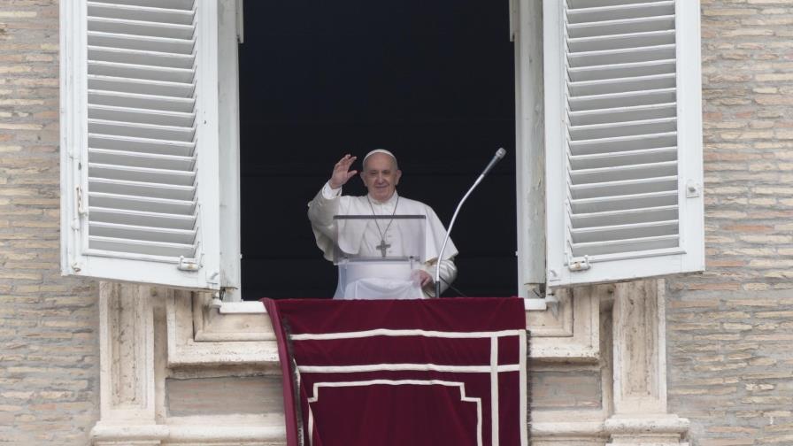El papa Francisco agradece labor de Benedicto XVI El papa Francisco agradece labor de Benedicto XVI