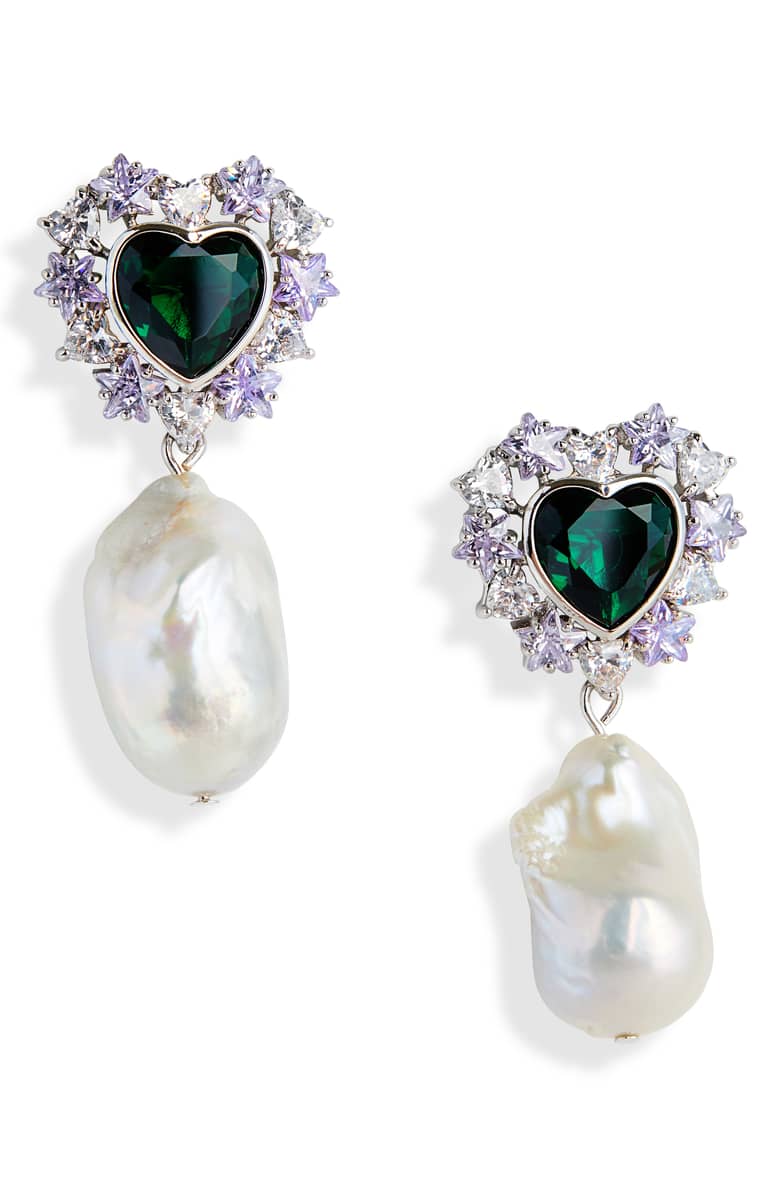 Aretes JIWINAIA/ nordstrom.com US$220 