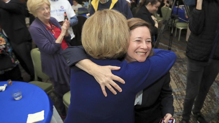 Demócratas toman control de legislatura de Virginia