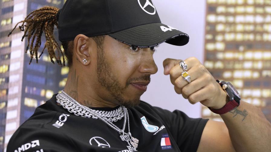 Hamilton informa que ha estado aislado por más de una semana Hamilton informa que ha estado aislado por más de una semana