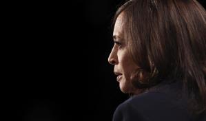 Kamala Harris rompe barreras y hace reconocimiento a mujeres