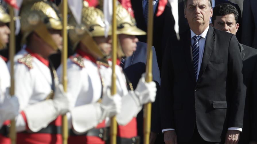 Bolsonaro se topa con oposición de su partido en Congreso