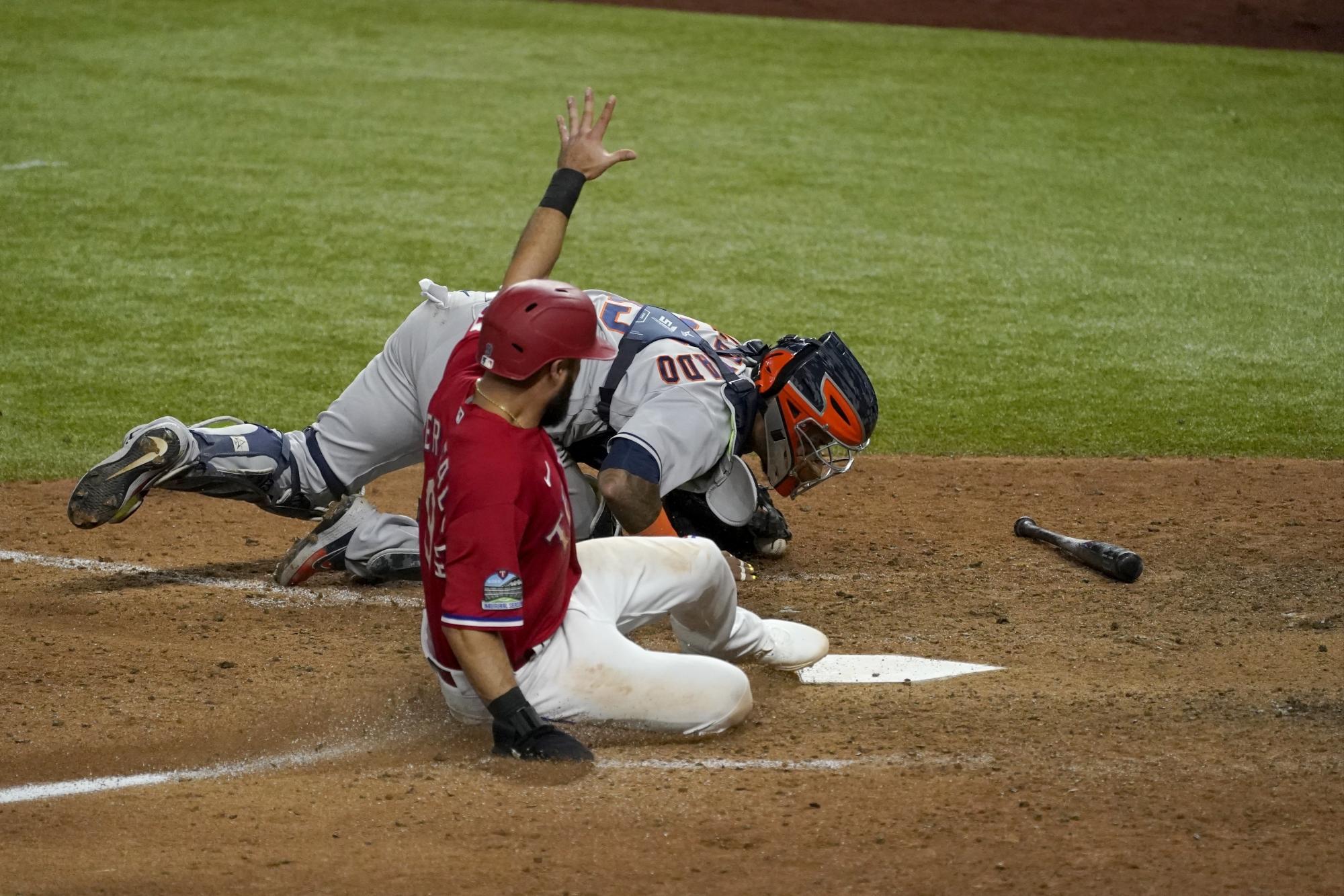 Rangers superan a Astros, que deben esperar
