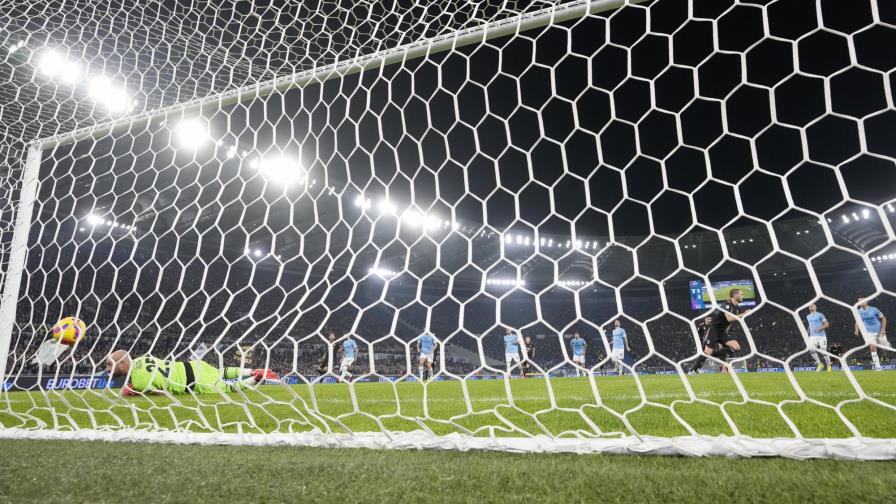 Italia contempla vacunación obligatoria para futbolistas