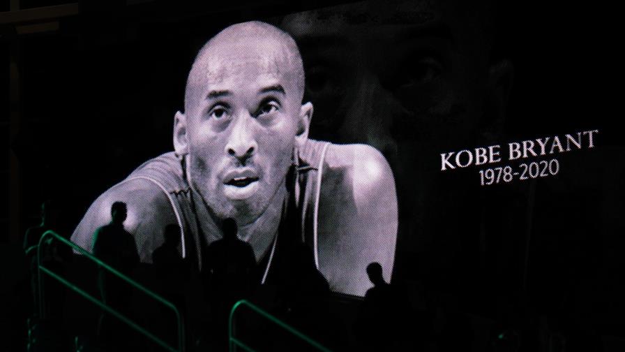Familias demandan a compañías involucradas en choque de Kobe