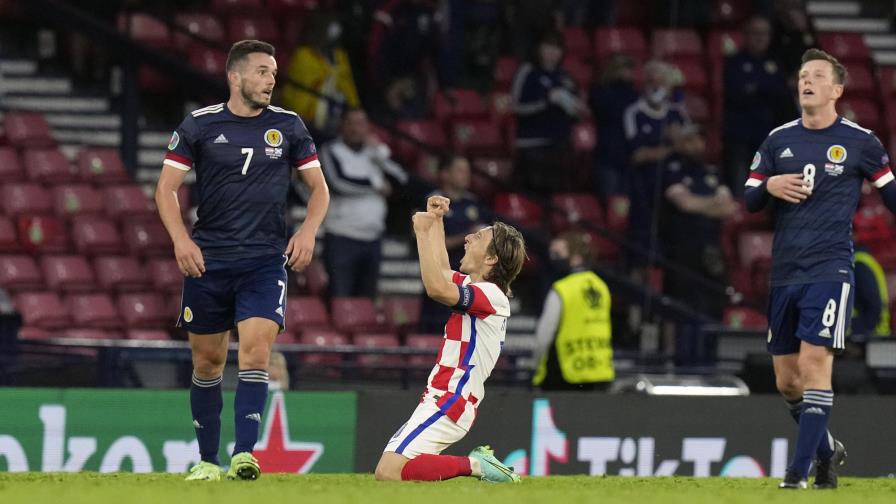 Modric sale al rescate y Croacia avanza a octavos Modric sale al rescate y Croacia avanza a octavos