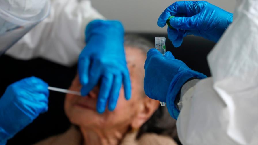 Los casos de coronavirus a nivel mundial pasan la barrera de los 25 millones Los casos de coronavirus a nivel mundial pasan la barrera de los 25 millones