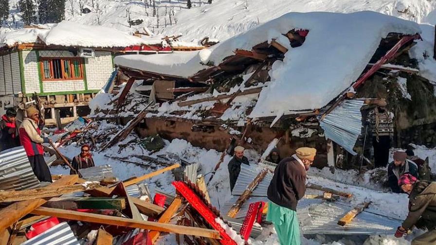 Ascienden a 94 los muertos en Pakistán por las nevadas
