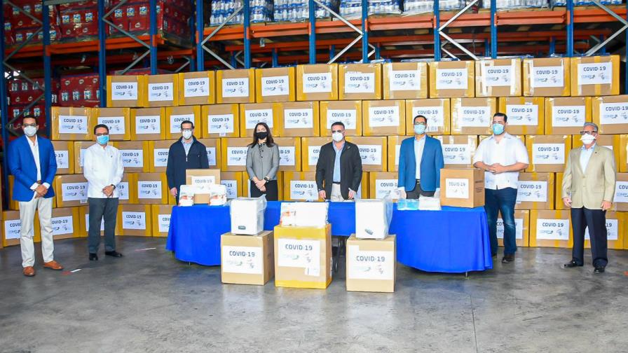 CONEP realiza tercera entrega de pruebas, máquinas diagnósticas y más de 500 mil EPP para COVID