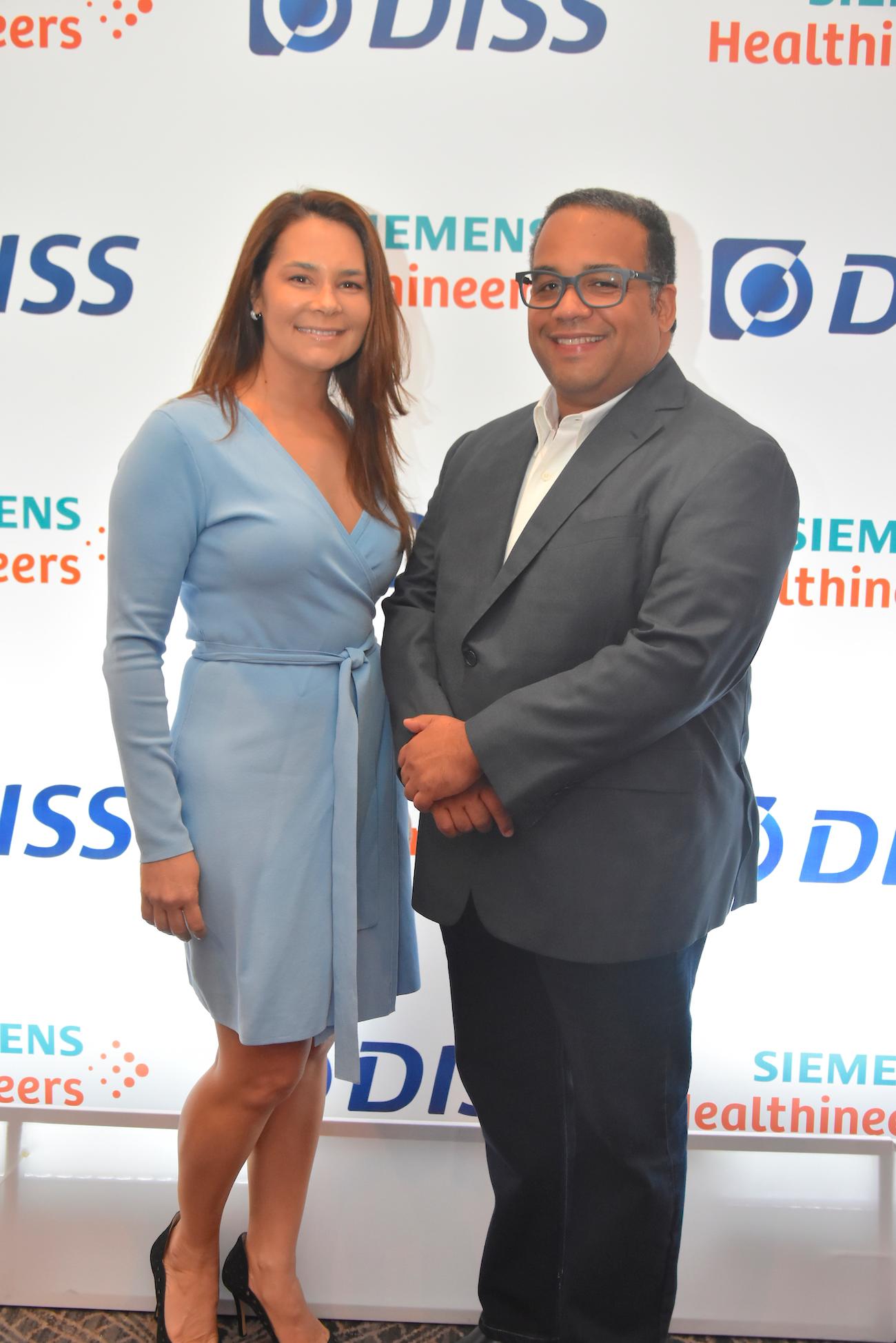 Nelva Peláez y Luis Suazo.