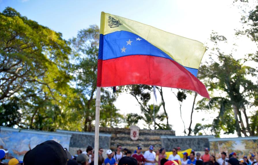 Venezolanos residentes en RD piden a Abinader ayuda social y regulación migratoria