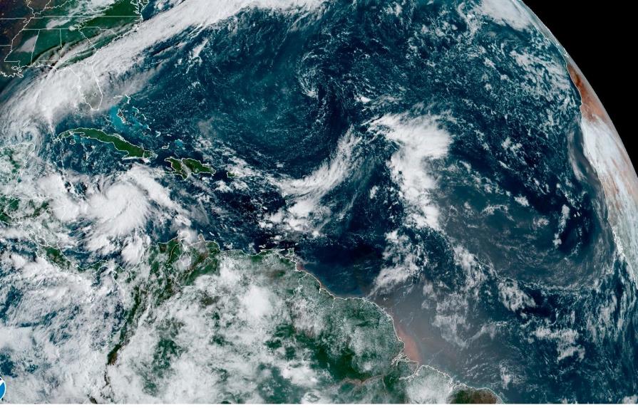 Tormenta tropical Delta se convierte en huracán 