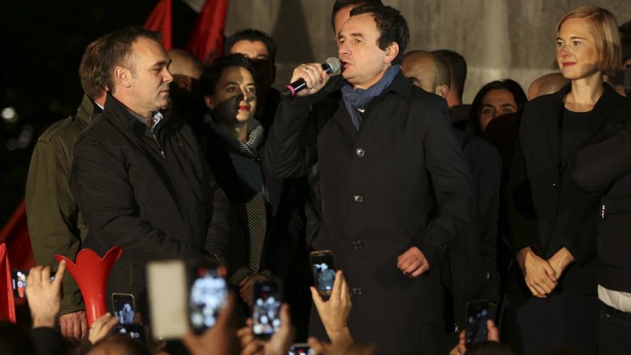 Oposición de Kosovo gana elecciones legislativas anticipadas