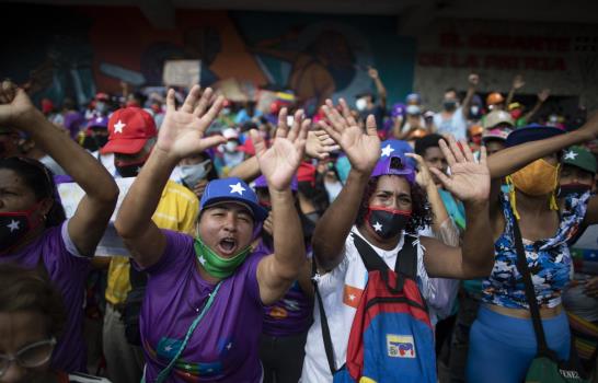 Maduro busca fortalecer su control a través de elecciones Maduro busca fortalecer su control a través de elecciones