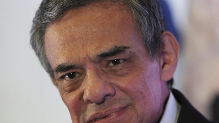 Hijos de José José logran acuerdo para funeral del mexicano