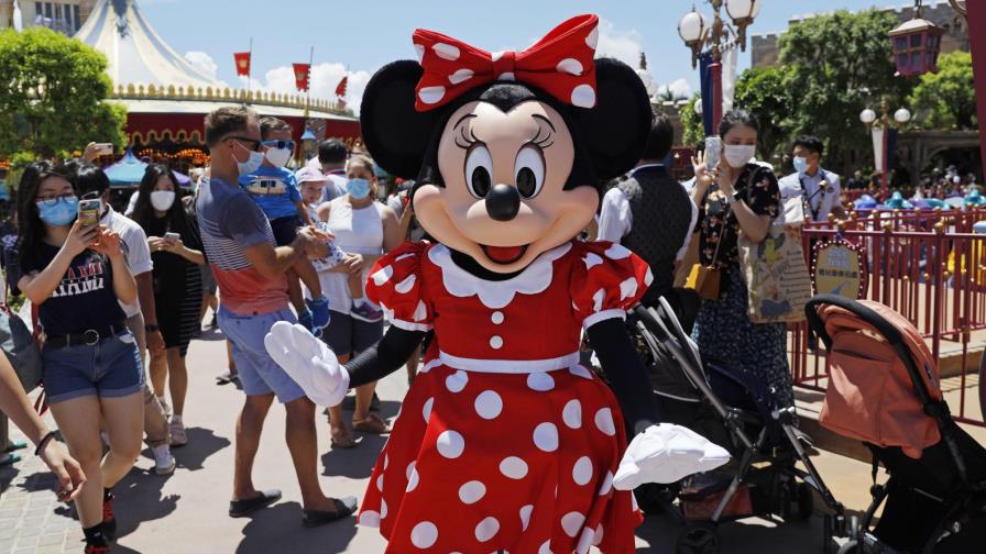 Hong Kong Disneyland reabre tras descenso de contagios