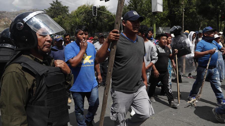 Bolivia: Morales no renuncia y oposición insiste Bolivia: Morales no renuncia y oposición insiste