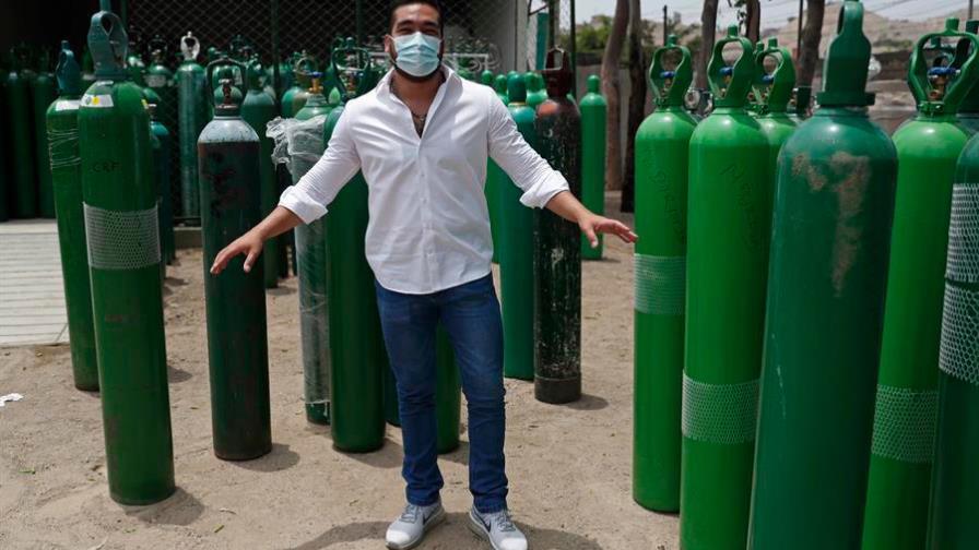 Con granadas y casas incendiadas, las mafias del oxígeno amedrentan a Perú