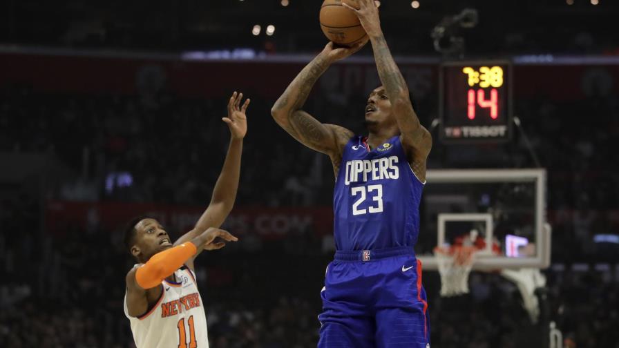 Clippers doblegan a Knicks con histórica aportación