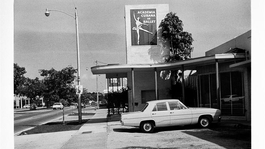 Josefina Tarafa, la cubana que fotografió cómo el español invadió Miami Josefina Tarafa, la cubana que fotografió cómo el español invadió Miami