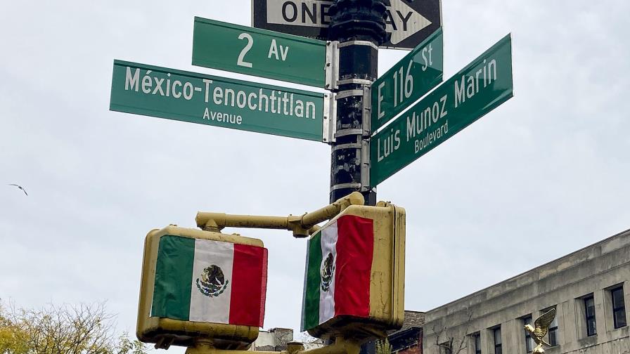Canciller de México desvela calle mexicana en NY