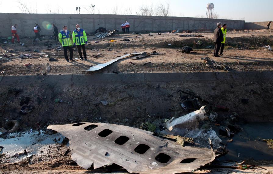 Irán no entregará a EE.UU. las cajas negras del avión estrellado con 176 personas a bordo
