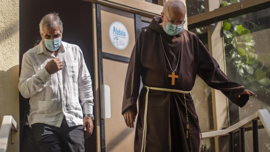 Influyente cardenal de EEUU se interesa en vacunas cubanas