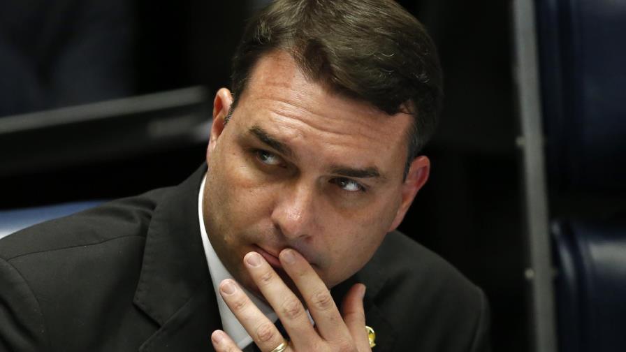 El hijo mayor de Bolsonaro da positivo al coronavirus El hijo mayor de Bolsonaro da positivo al coronavirus