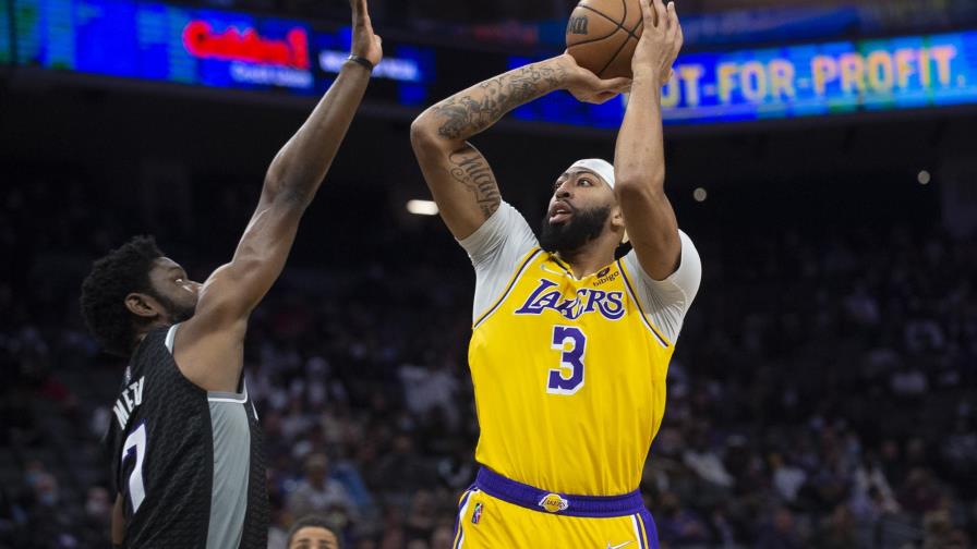 Lakers superan la ausencia de James y ganan 117-92 a Kings